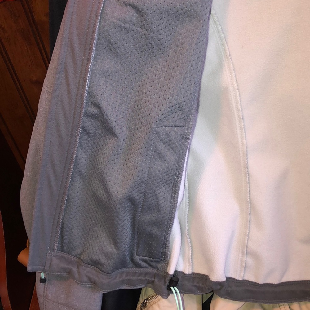 North Face Jacket - Picture 3 of 8